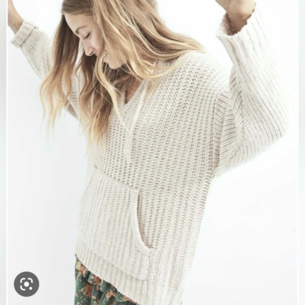 Aerie Street Comfy Oversized Sweater Hoodie Size Small Cream White